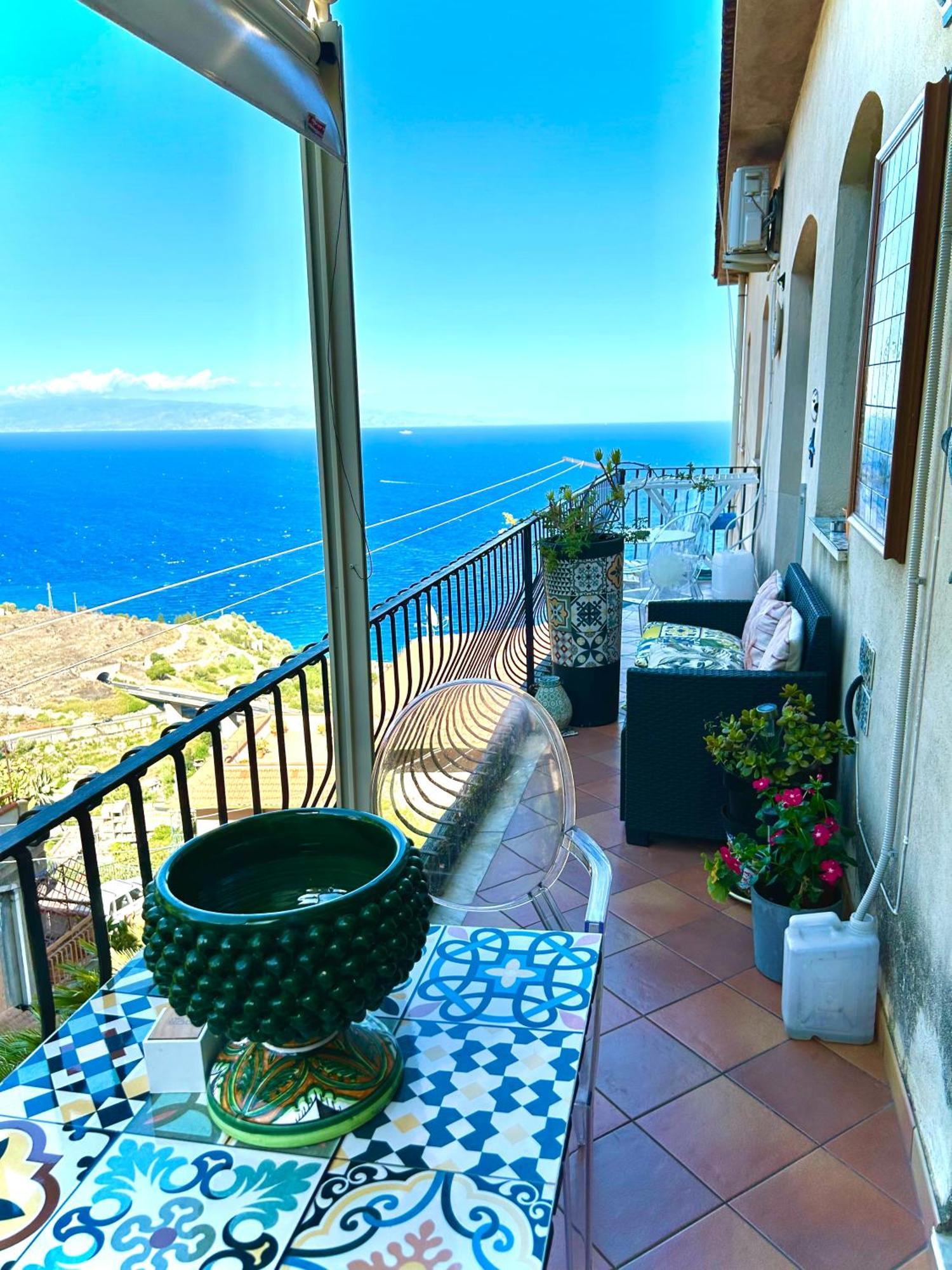 Sun Sky Sea Suite Taormina Luaran gambar